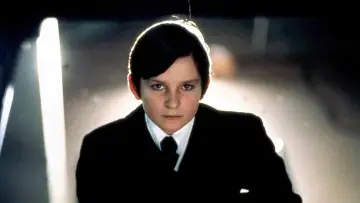 Backdrop to the movie "Damien: Omen II" #949530
