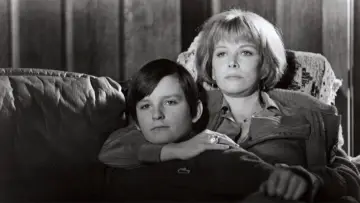 Backdrop to the movie "Damien: Omen II" #949539