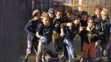 Backdrop to the movie "The Wild Soccer Bunch" #1522894
