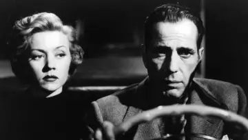 Backdrop to the movie "In a Lonely Place" #986179