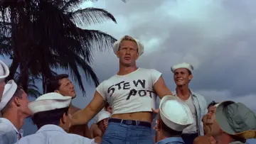 Backdrop to the movie "South Pacific" #1059702