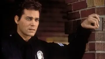 Backdrop to the movie "Unlawful Entry" #1183691
