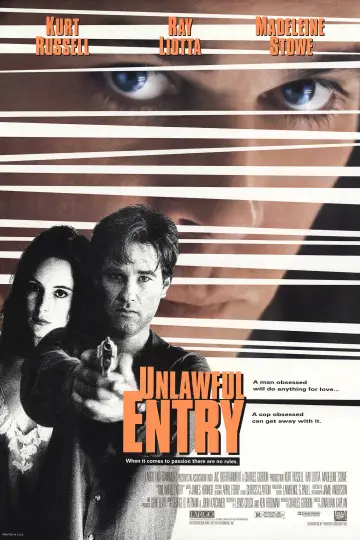 Poster to the movie "Unlawful Entry" #1201880