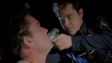 Backdrop to the movie "Unlawful Entry" #949613