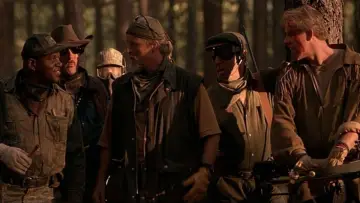 Backdrop to the movie "Surviving the Game" #1084613