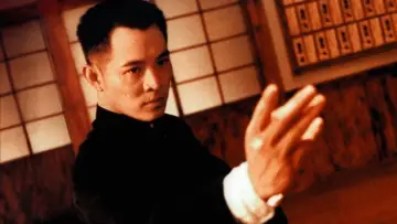 Backdrop to the movie "Fist of Legend" #213100