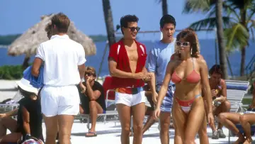 Backdrop to the movie "Private Resort" #356984