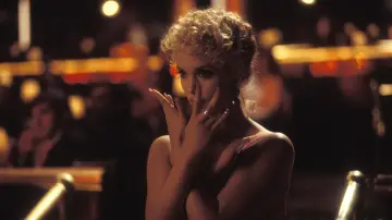 Backdrop to the movie "Showgirls" #606644