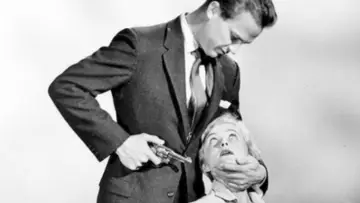Backdrop to the movie "Kiss Me Deadly" #990577