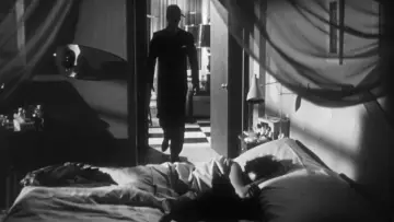 Backdrop to the movie "Kiss Me Deadly" #990595