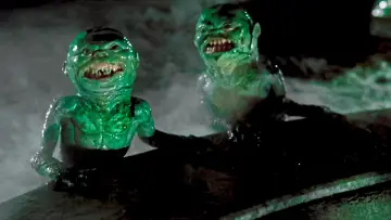 Backdrop to the movie "Ghoulies" #383747