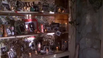 Backdrop to the movie "Foxfire" #1616264