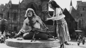 Backdrop to the movie "The Hunchback of Notre Dame" #424894