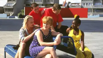 Backdrop to the movie "Beautiful Thing" #1032281