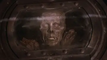 Backdrop to the movie "The Return of the Living Dead" #713116