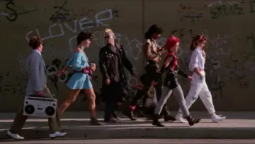Backdrop to the movie "The Return of the Living Dead" #713149