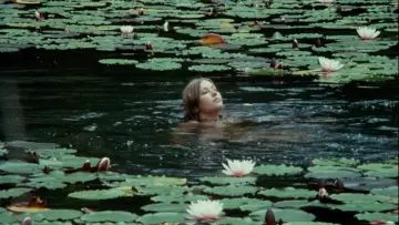 Backdrop to the movie "A Virgin Among the Living Dead" #1089848
