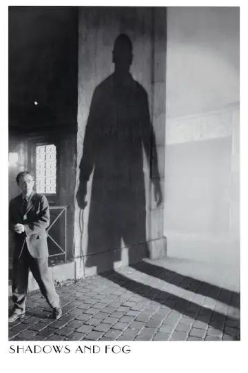 Poster to the movie "Shadows and Fog" #995264