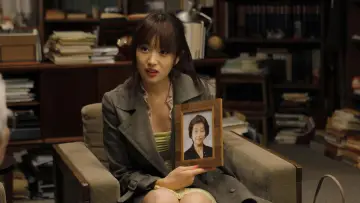 Backdrop to the movie "Like Someone in Love" #386878
