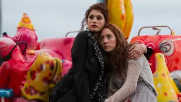 Backdrop to the movie "Byzantium" #999910