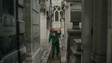 Backdrop to the movie "Holy Motors" #969676