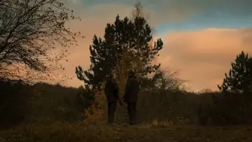 Backdrop to the movie "The Hunt" #650057