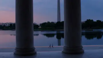 Backdrop to the movie "Captain America: The Winter Soldier" #781873