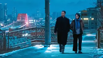 Backdrop to the movie "Winter in Sokcho" #843782