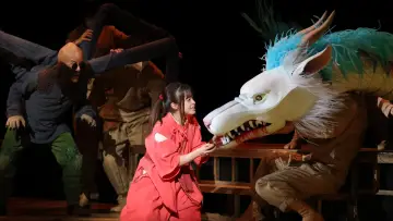 Backdrop to the movie "Spirited Away: Live on Stage" #417566
