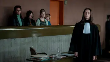 Backdrop to the movie "Women on Trial" #1571043
