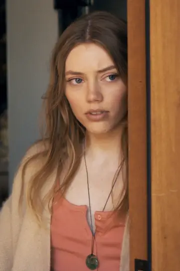 Poster to the movie "What Comes Around" #388241