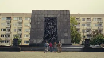 Backdrop to the movie "A Real Pain" #592735