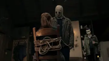 Backdrop to the movie "The Strangers: Chapter 1" #555791