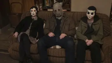 Backdrop to the movie "The Strangers: Chapter 1" #779793