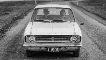 Backdrop to the movie "Driving Mum" #984116