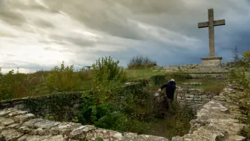 Backdrop to the movie "Célibat des prêtres, le calvaire de l