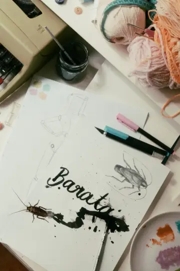 Poster to the movie "Cockroach" #1166842