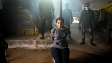 Backdrop to the movie "Weapon" #1121480