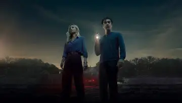 Backdrop to the movie "Vanished into the Night" #983054