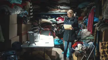 Backdrop to the movie "5000 Blankets" #456816