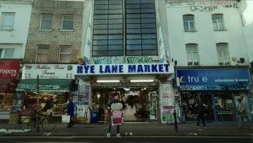 Backdrop to the movie "Rye Lane" #806882
