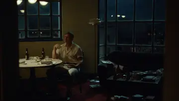 Backdrop to the movie "Queer" #584133