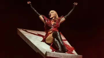 Backdrop to the movie "Gaga Chromatica Ball" #730521