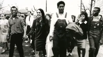Backdrop to the movie "Joan Baez: I Am a Noise" #196965