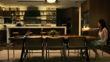 Backdrop to the movie "Companion" #549403