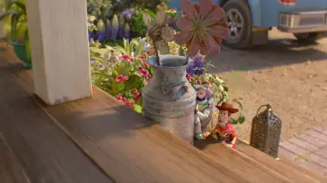Backdrop to the movie "Toy Story 5" #924486