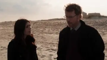 Backdrop to the movie "Stuck in Love" #219055