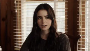 Backdrop to the movie "Stuck in Love" #219069