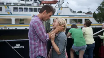 Backdrop to the movie "Safe Haven" #229824
