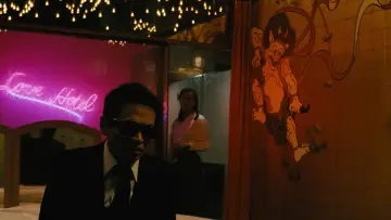 Backdrop to the movie "Love Hotel" #926747